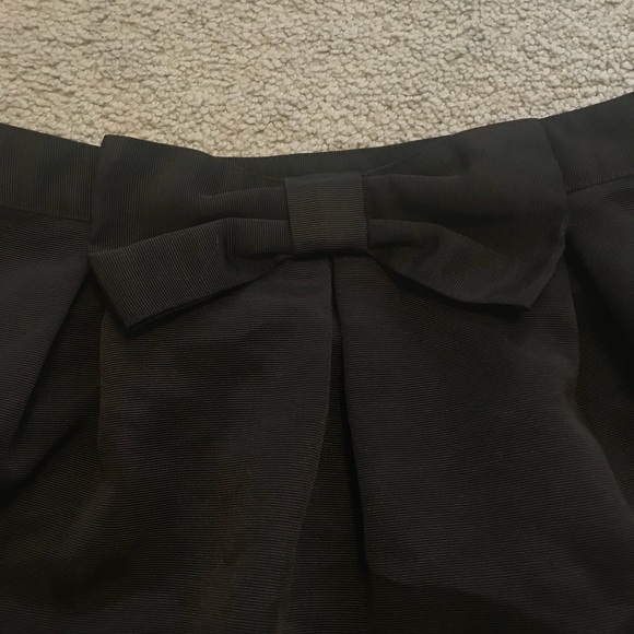 Bow Skirt - Picture 2 of 4